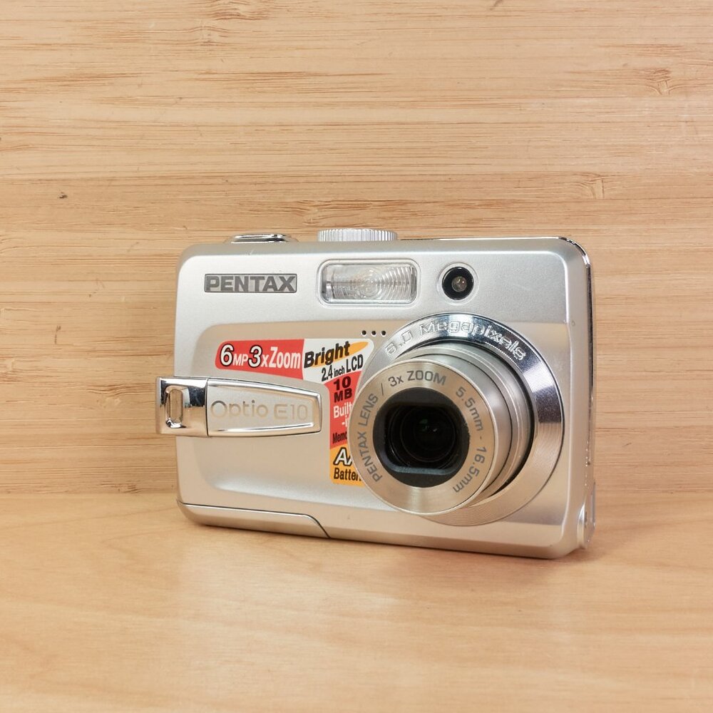Vintage Pentax Optio E10 6MP Digital Camera / 3x Optical Zoom / Tested